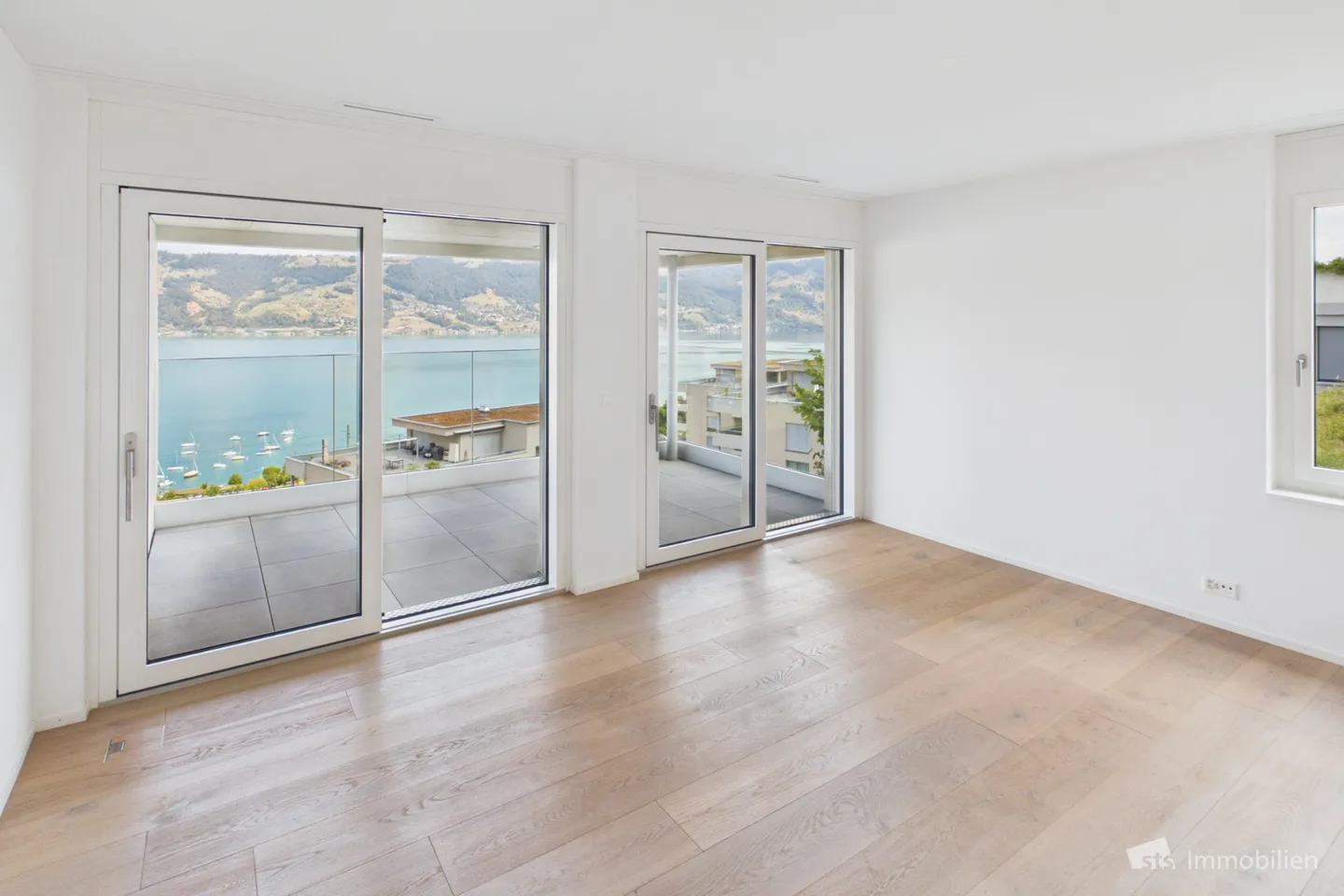 Appartement 3.5 pièces avec vue imprenable sur le lac de Zoug - Photo 4 sur 9