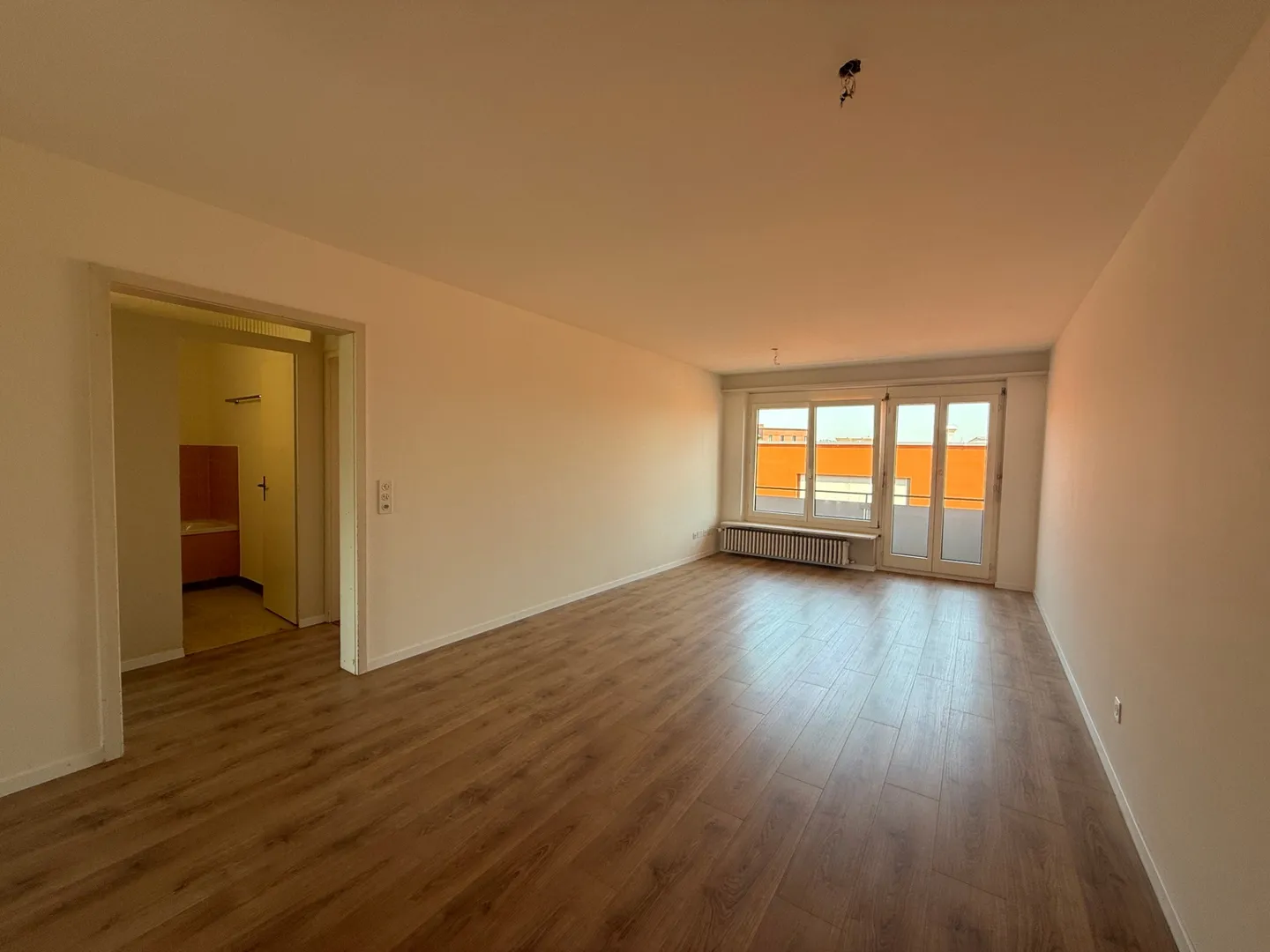 TEMPORARY RENTAL: Central 4.5-room apartment on the 4th floor - Photo 1 of 8