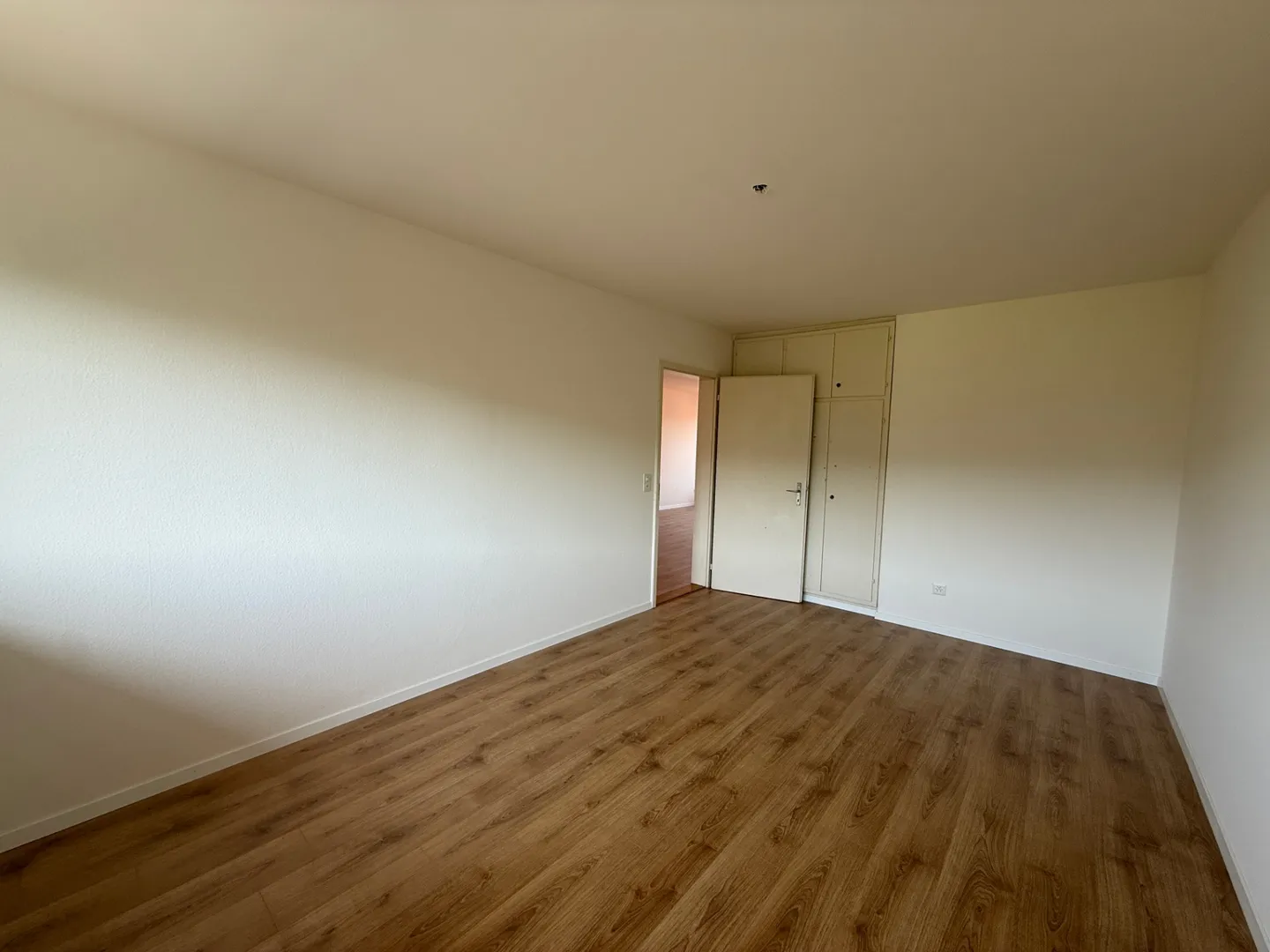 TEMPORARY RENTAL: Central 4.5-room apartment on the 4th floor - Photo 5 of 8