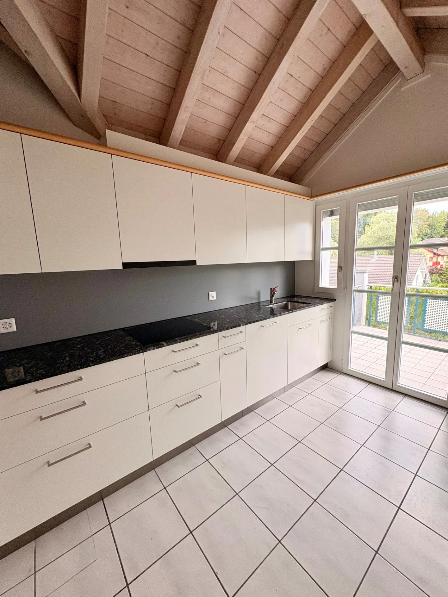 Vivere spazioso con comfort - 128 m² di superficie abitabile nel cuore di Inwil - Foto 7 di 13