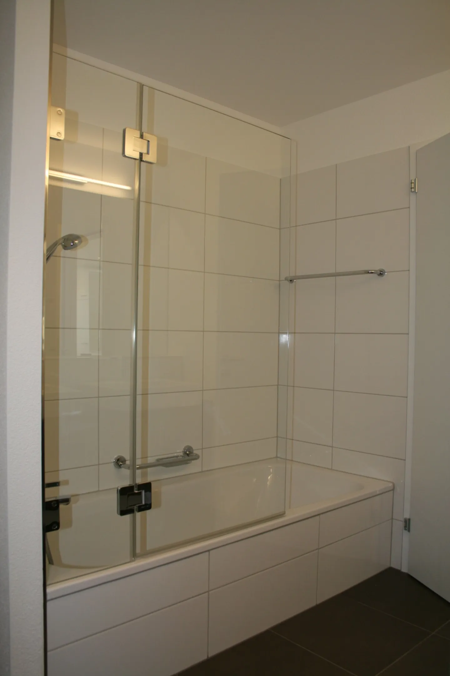 Appartamento attraente di 2,5 stanze a Schwyz - Foto 4 di 6
