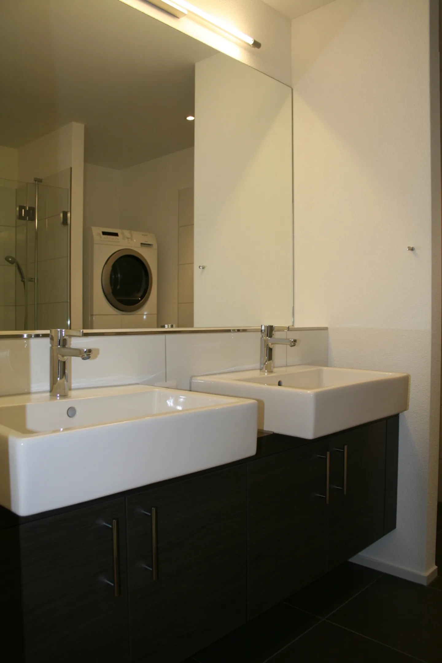 Appartamento attraente di 2,5 stanze a Schwyz - Foto 5 di 6