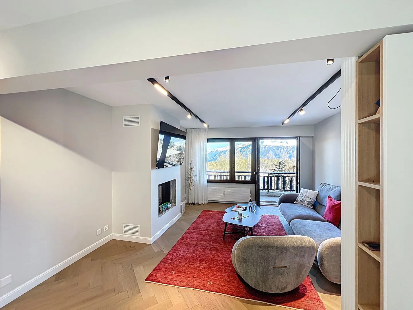 Lumineux appartement de 4,5 pièces en plein centre de Crans-Montana - Foto 3 di 12