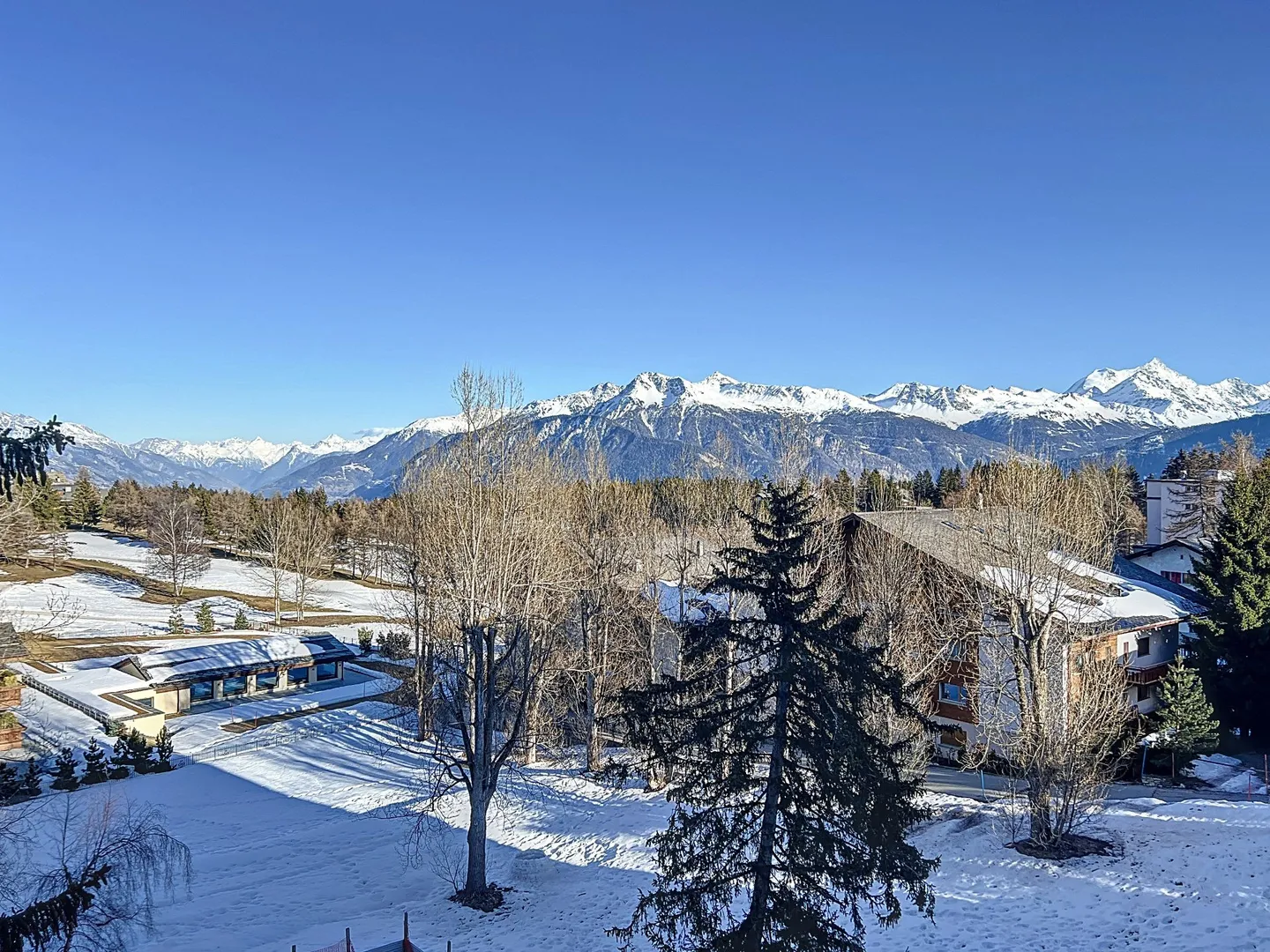 Lumineux appartement de 4,5 pièces en plein centre de Crans-Montana - Foto 12 di 12