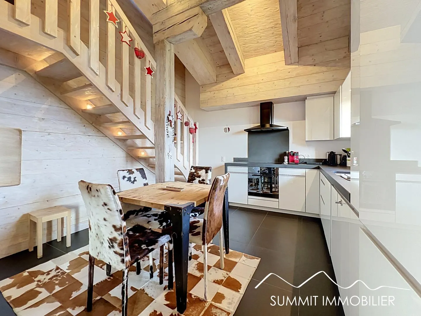 Hameau du Vieux Tilleul - Magnificent chalet with ski-in/ski-out access in Crans-Montana - Photo 9 of 13