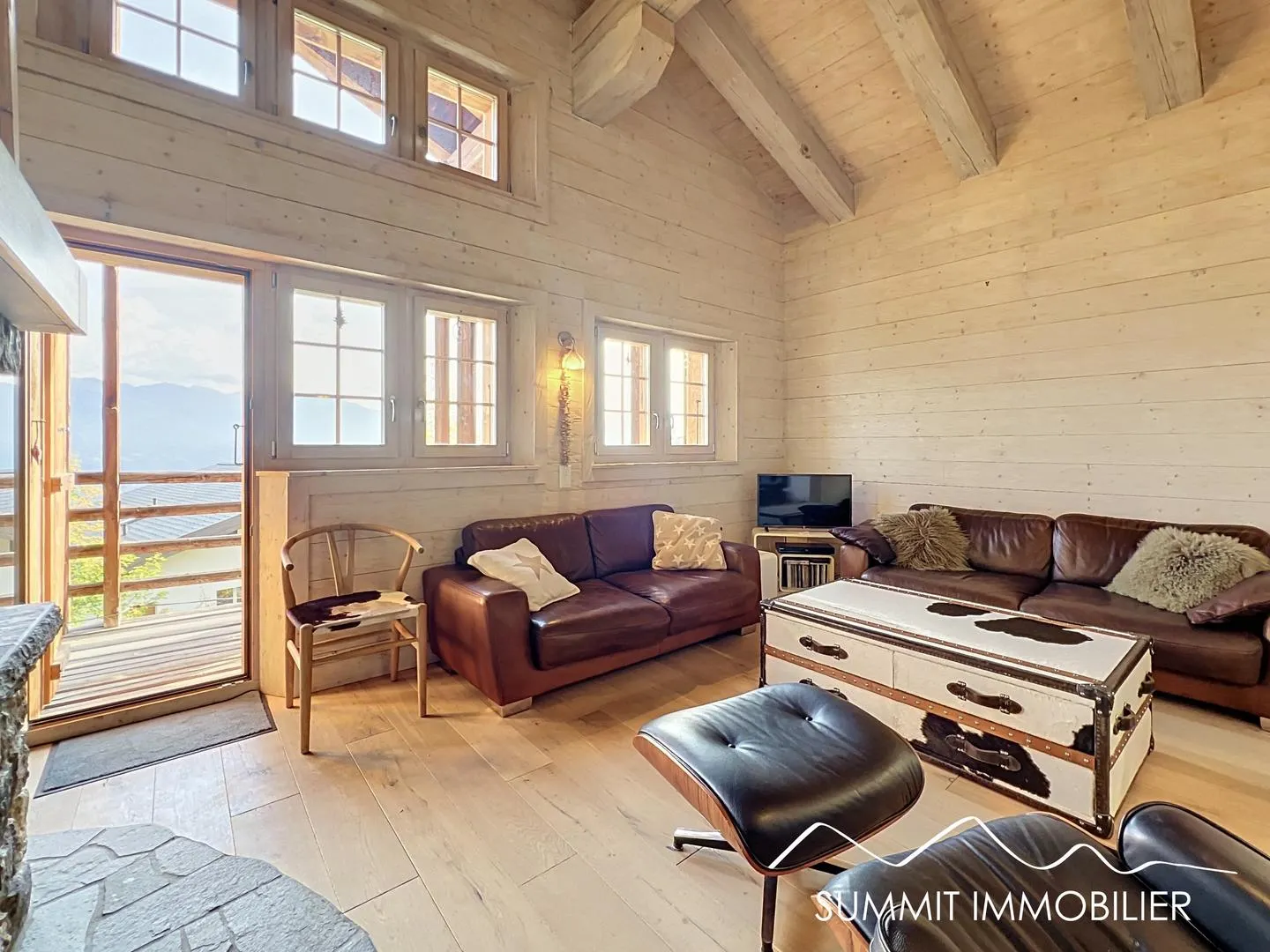 Hameau du Vieux Tilleul - Magnificent chalet with ski-in/ski-out access in Crans-Montana - Photo 3 of 13