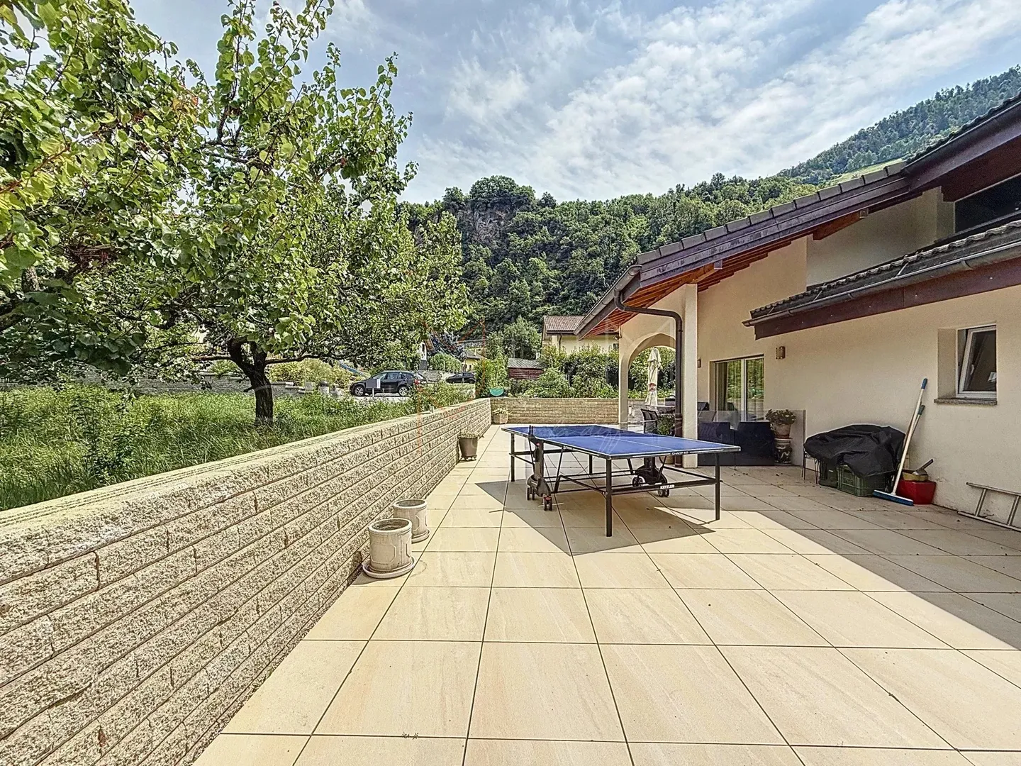 5 min de Sion Parcelle 1'200 m² avec potentiel + grande terrasse - Photo 4 of 13