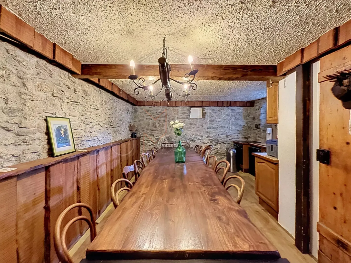 Charm of 1836 and modern comfort renovated house in Savièse - Photo 12 of 13