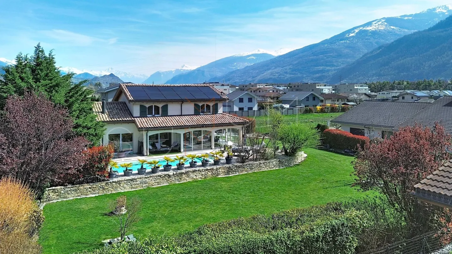 Villa avec piscine à Ardon - Bien rare sur le marché - Photo 1 of 13