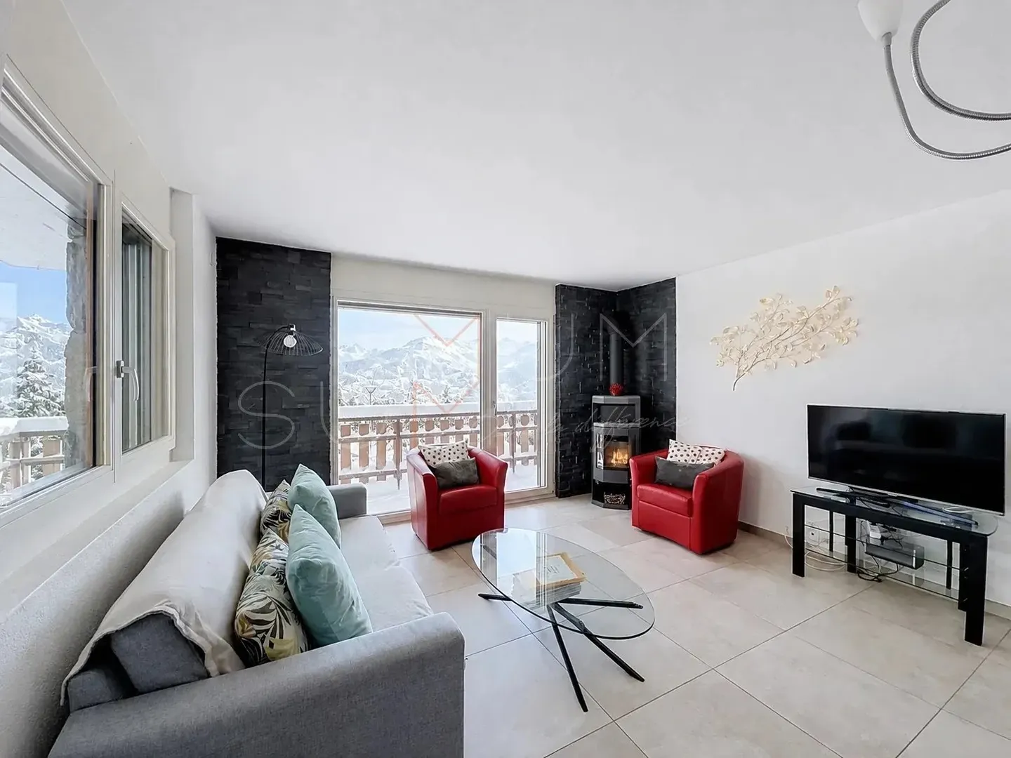 Crans-Montana, renovated 3.5 rooms with garden, a stone's throw from the center - Photo 1 of 13