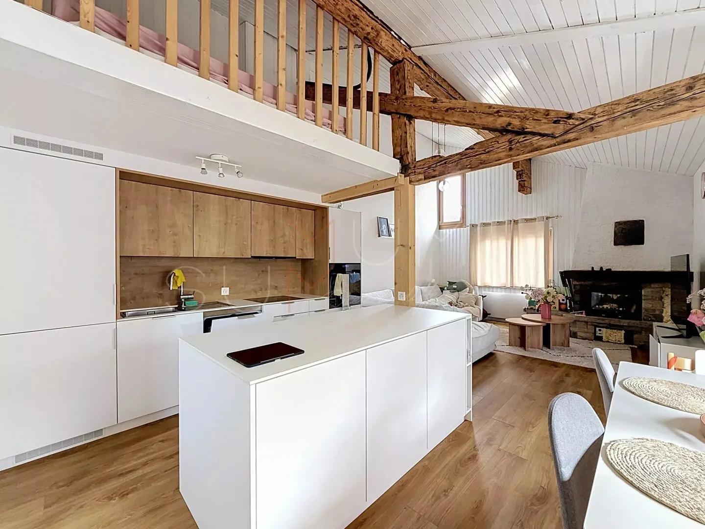 Charm of 1836 and modern comfort renovated house in Savièse - Photo 1 of 13
