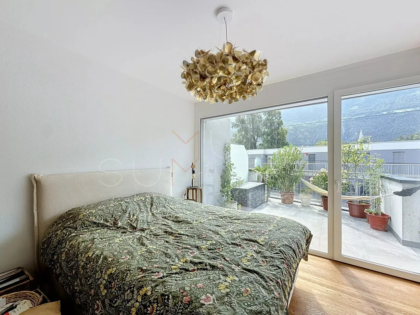 Attique meublé 120 m² + terrasse 67 m² - Photo 5 sur 9