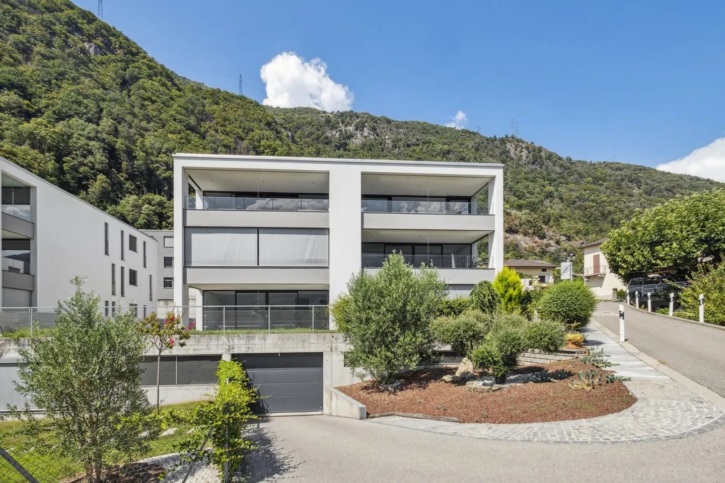 Appartamento in Vendita a Carasso-Bellinzona con vista Castelli - Foto 1 di 6