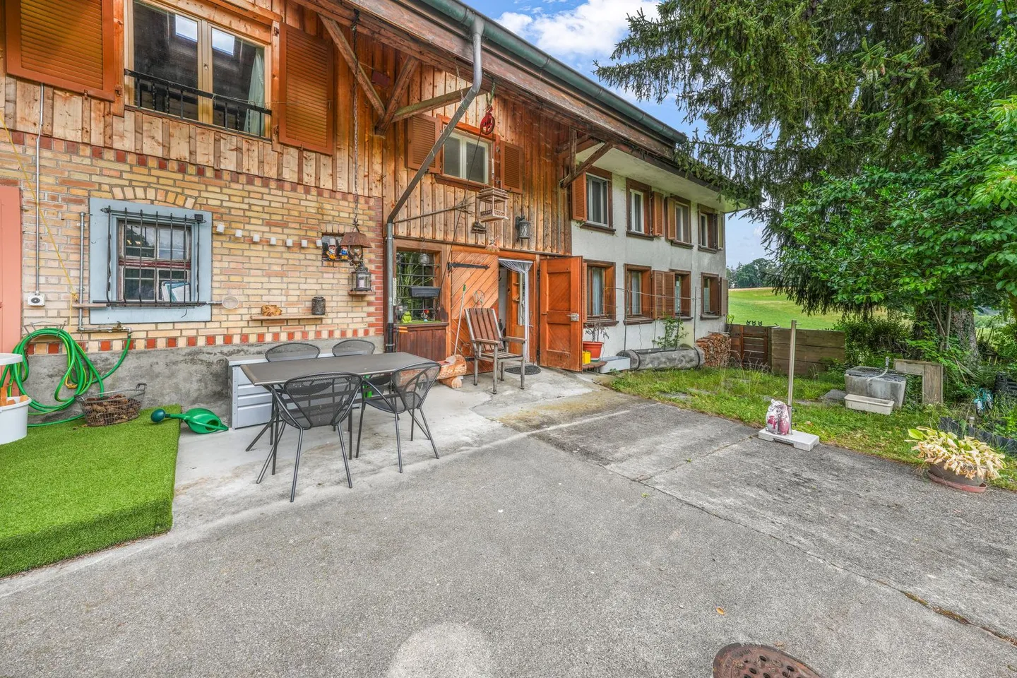 Charmantes Bauernhaus mit zwei Wohneinheiten an idyllischer Alleinlage in Oberwangen (Dussnang) - Photo 10 of 13