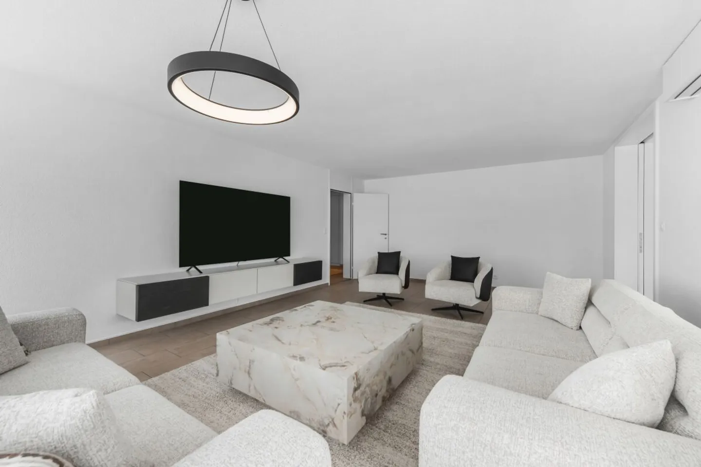 Vivere con comfort e vista – 5,5 stanze in centro - Foto 3 di 13