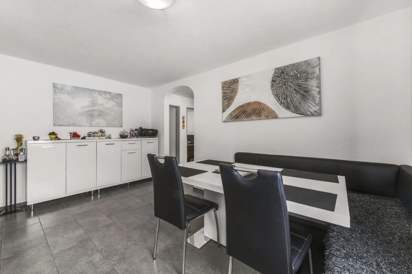 Living with a sense of well-being: 4.5-room apartment in an ideal location - Photo 6 of 13