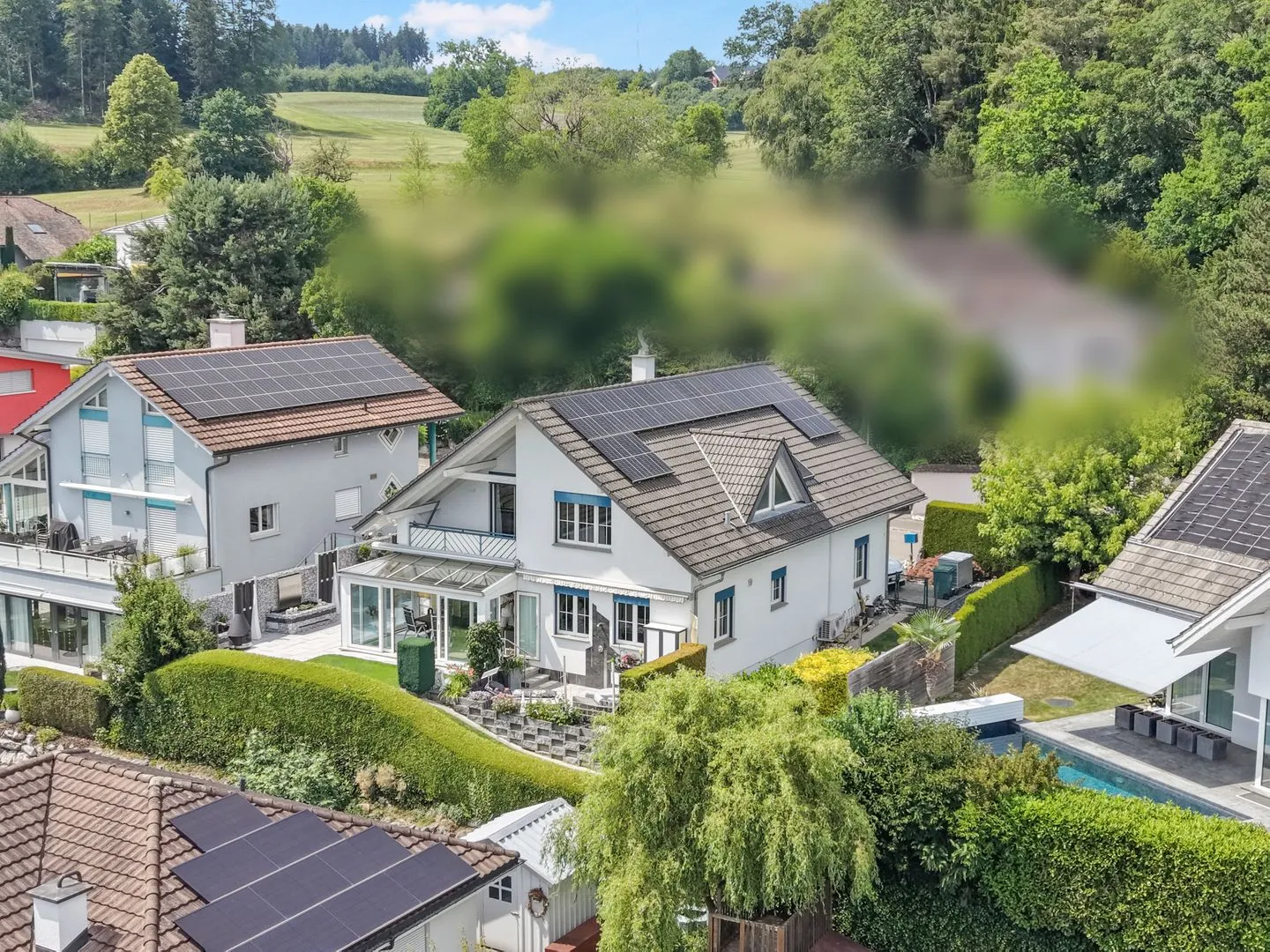 Freistehendes Einfamilienhaus mit Traumhaftem Blick - Foto 2 von 13