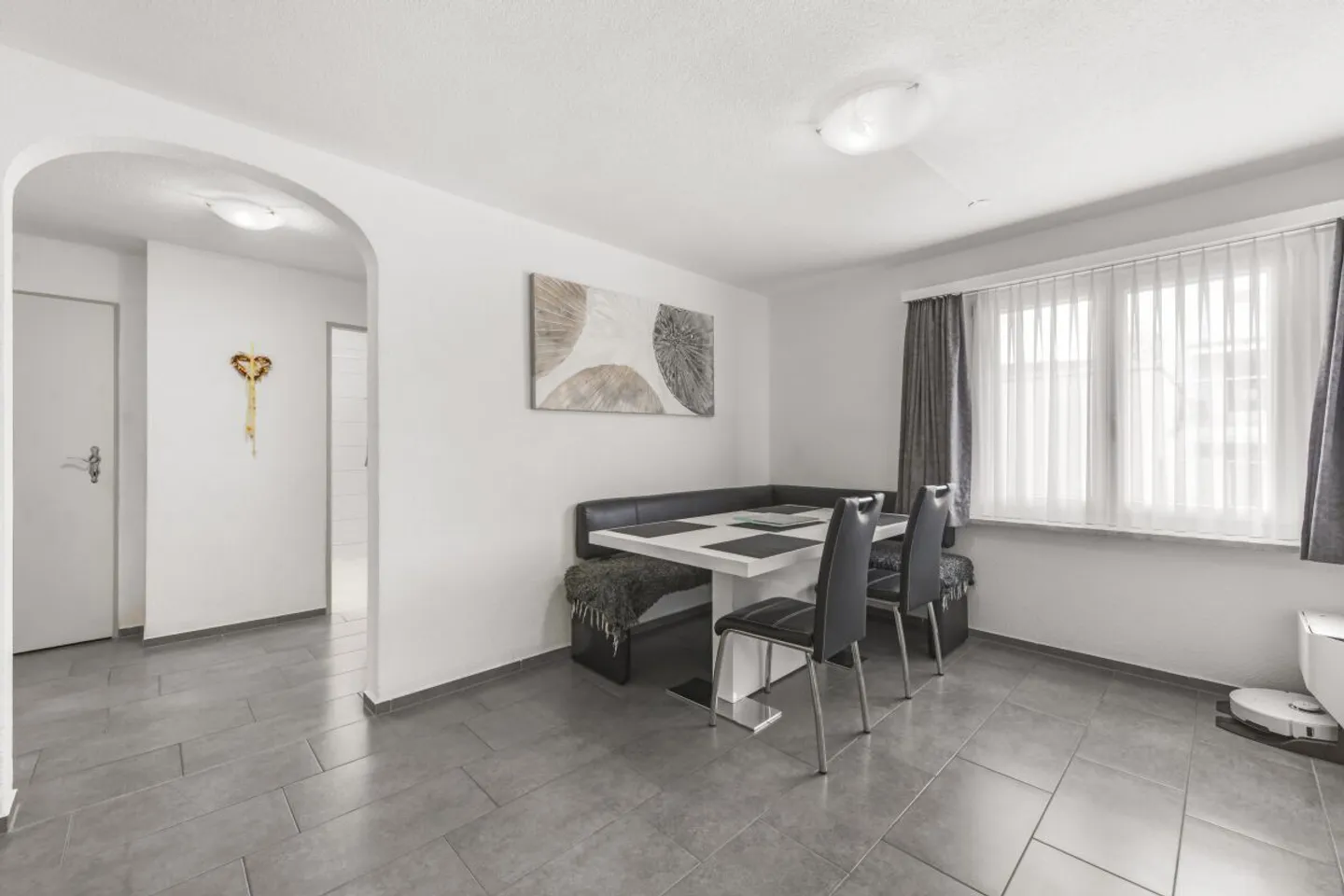 Living with a sense of well-being: 4.5-room apartment in an ideal location - Photo 7 of 13