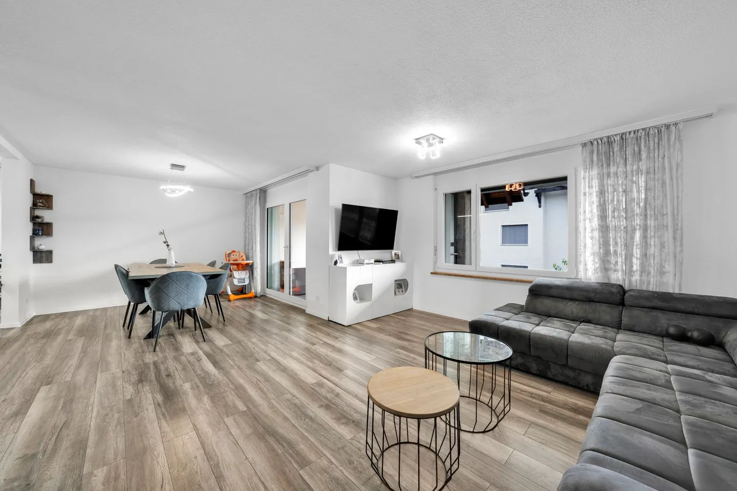 Il tuo sogno di possedere una casa - attraente, modernizzato e adatto alle famiglie a Oberuzwil - Foto 3 di 13
