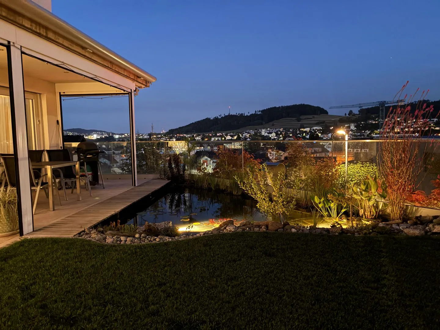 Appartamento giardino soleggiato con giardino e vista unici - Foto 8 di 13