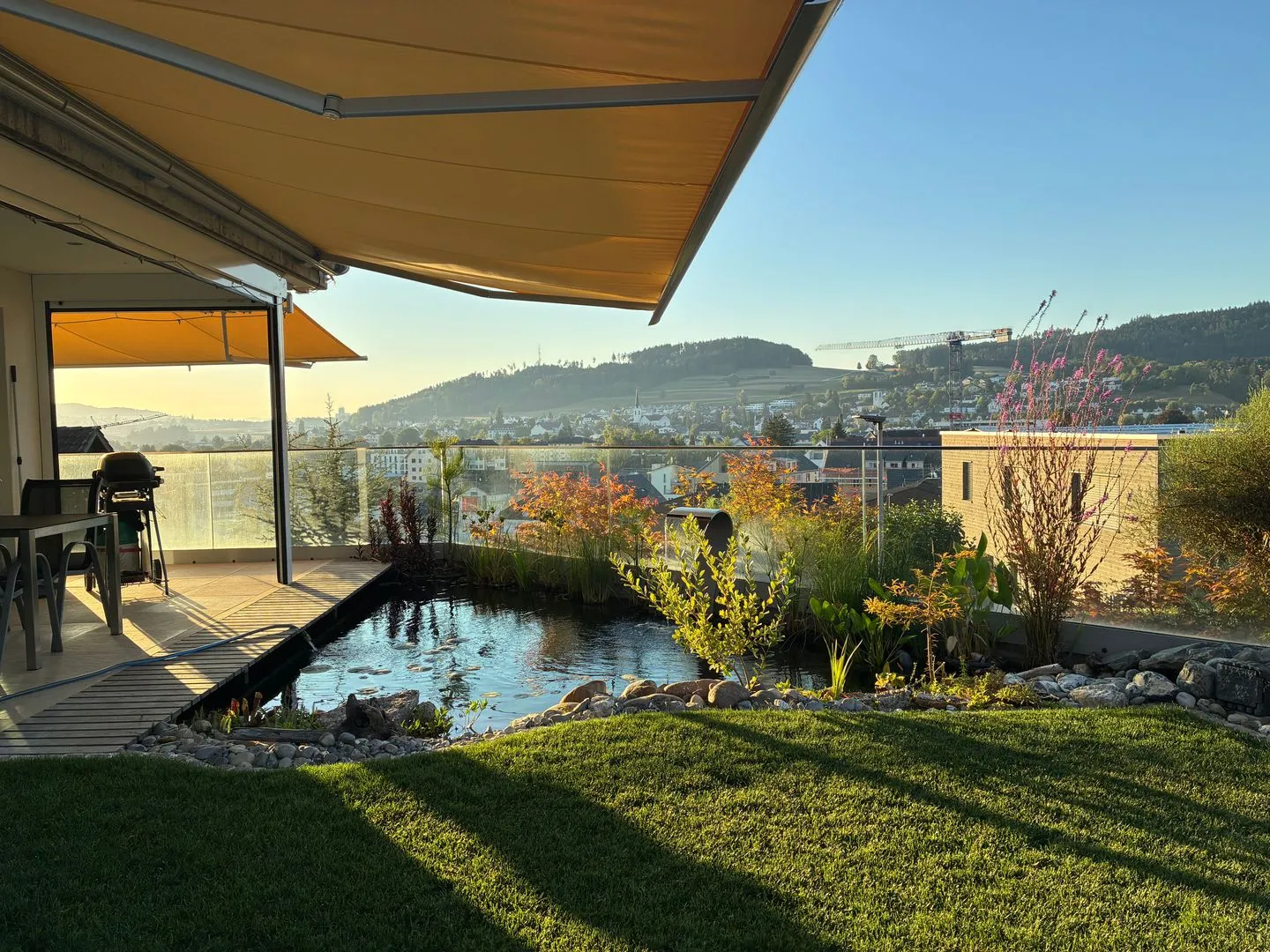 Appartamento giardino soleggiato con giardino e vista unici - Foto 7 di 13