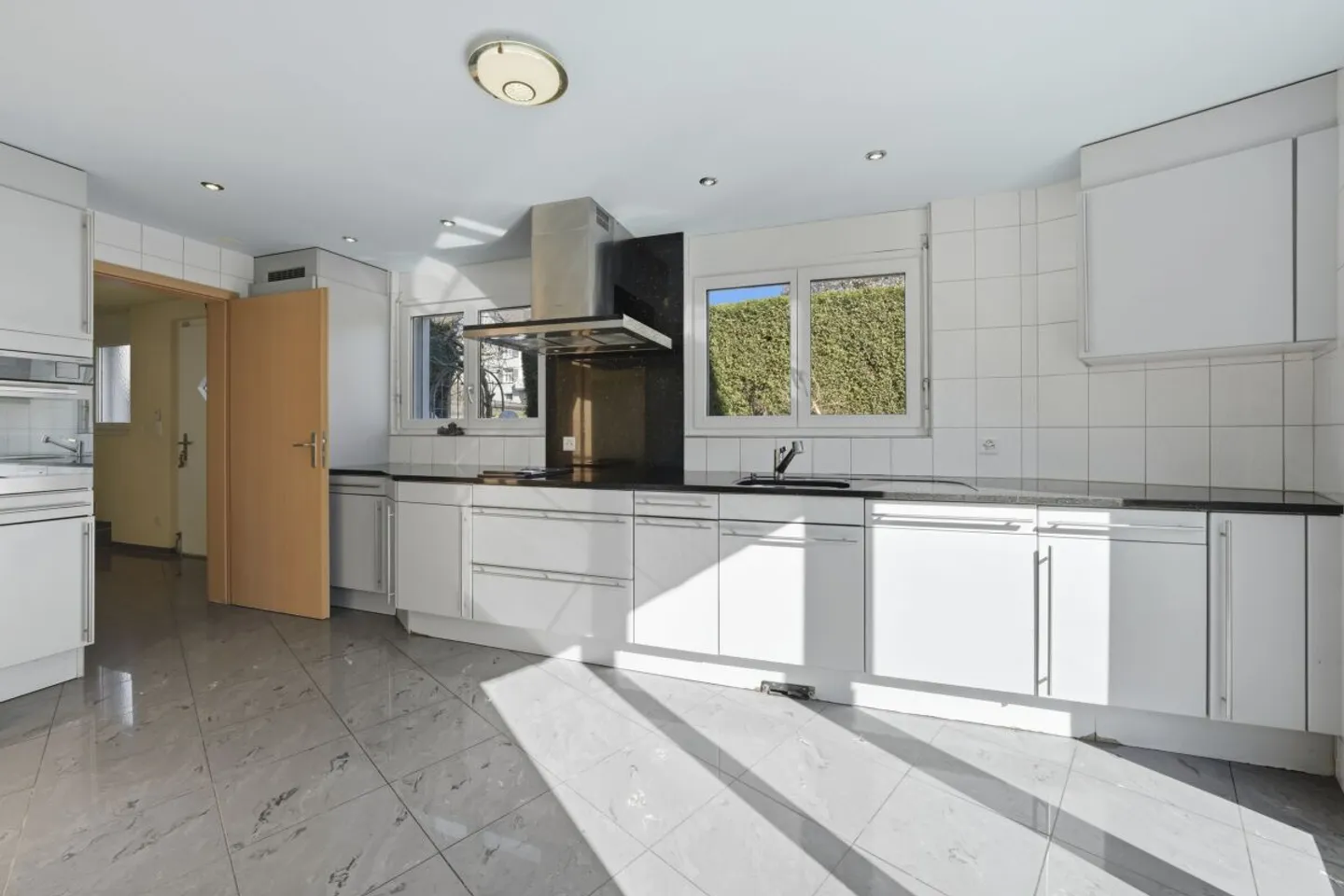 Living with comfort and space – detached family house in Wittenbach - Photo 8 of 13