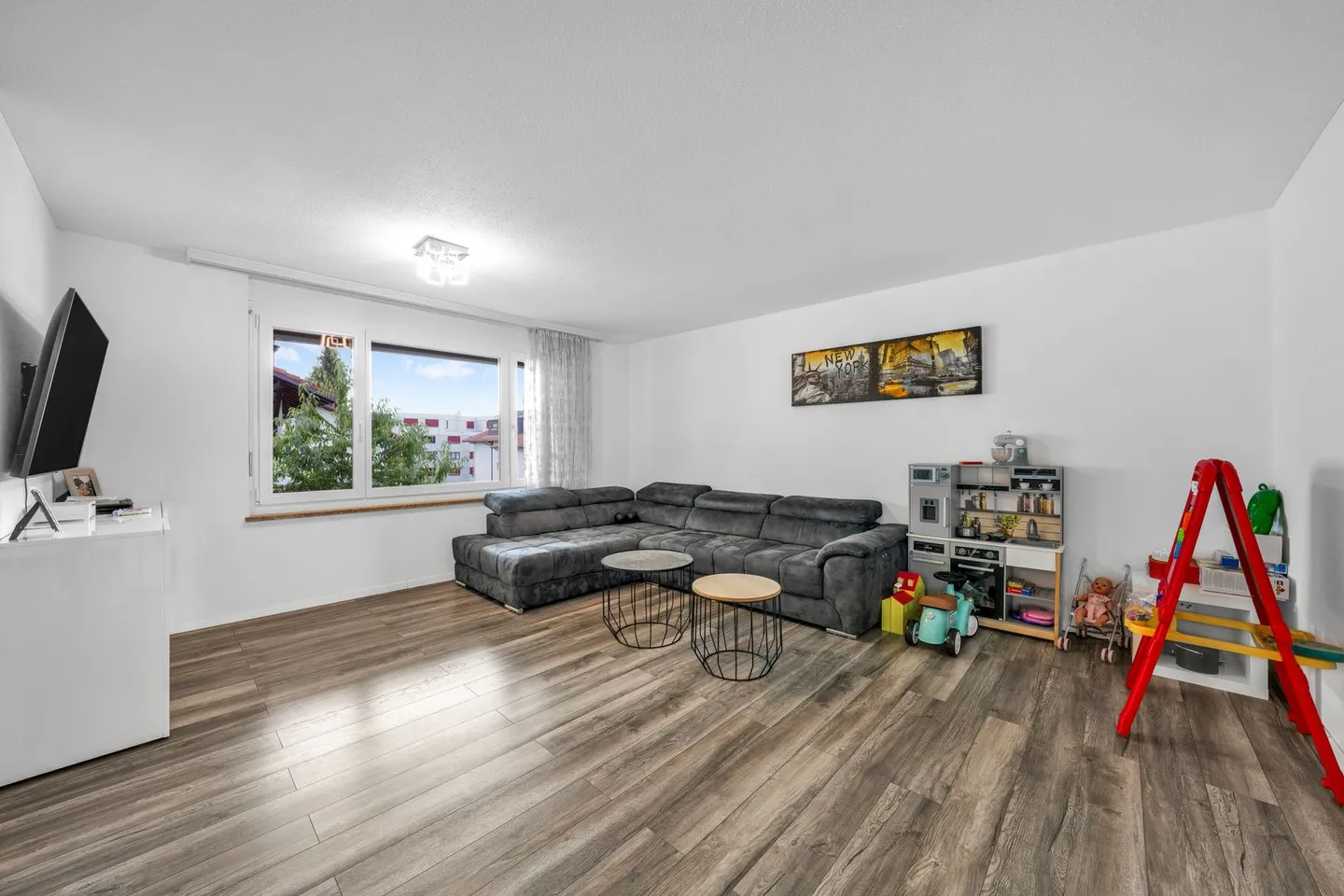 Il tuo sogno di possedere una casa - attraente, modernizzato e adatto alle famiglie a Oberuzwil - Foto 2 di 13