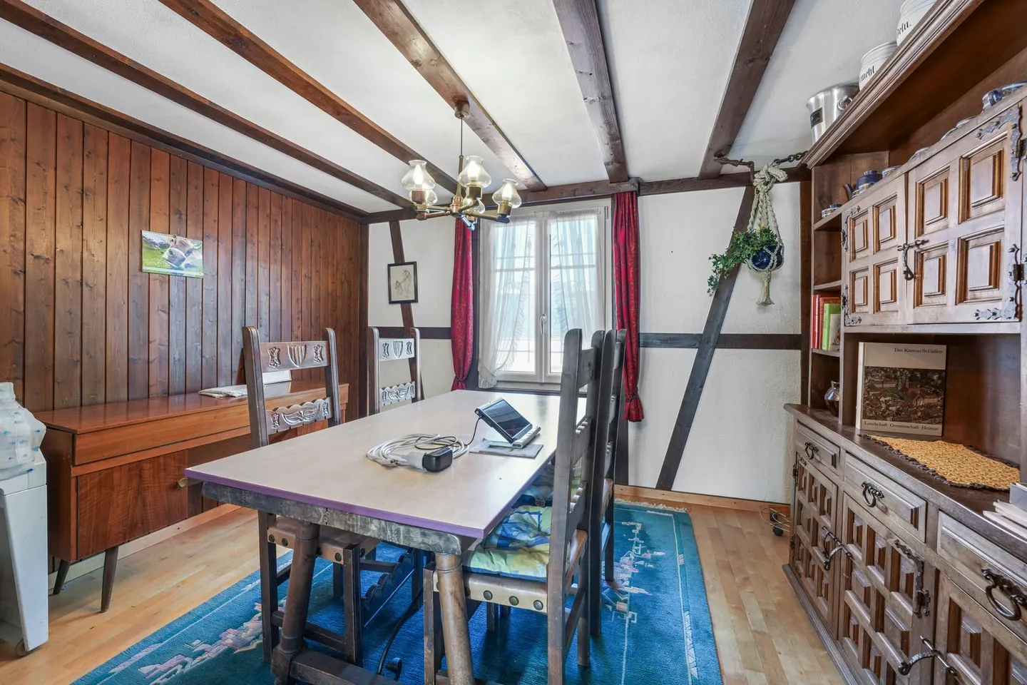 Une maison, de nombreuses possibilités – réalisez vos idées de logement au cœur de Flawil - Photo 8 sur 13