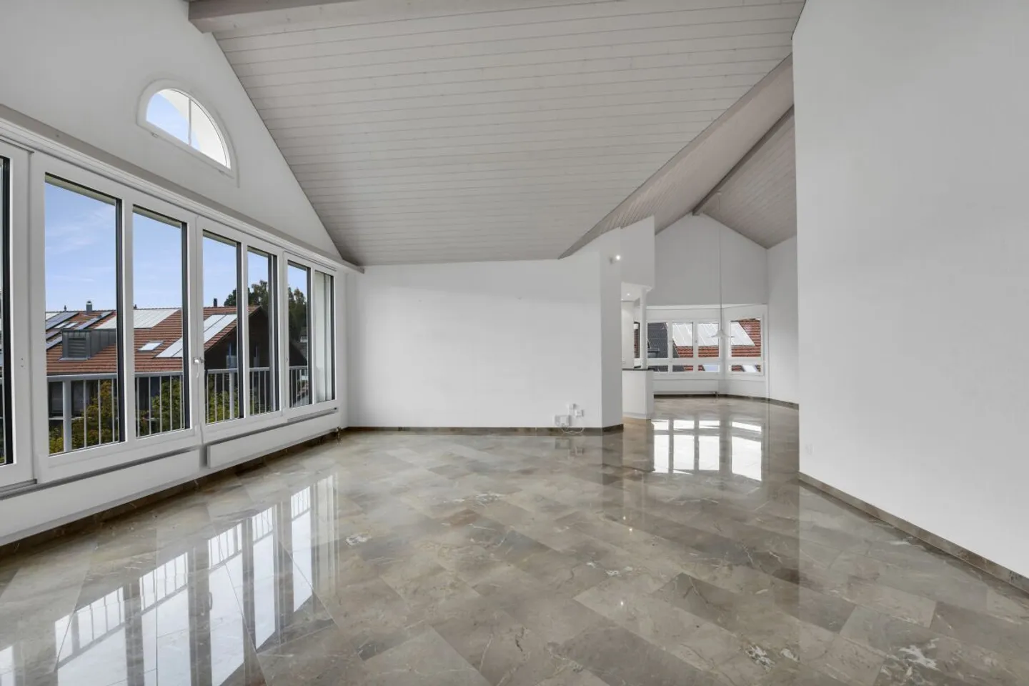 Maison de rêve avec style – Lumière, hauteur et chaleur incluses - Photo 2 sur 13