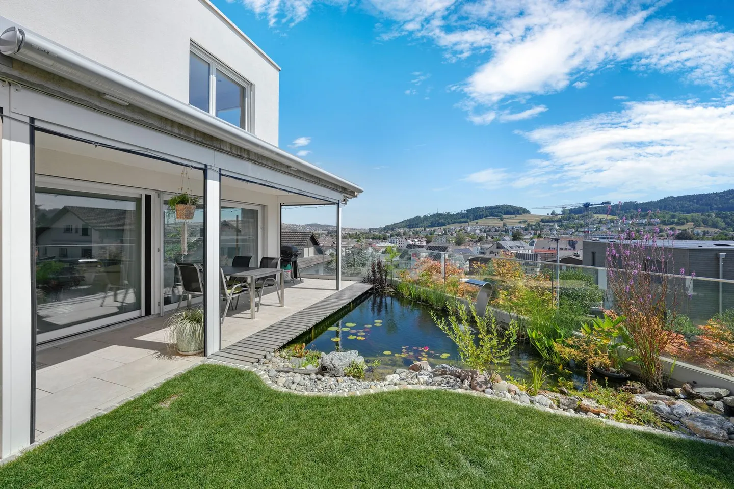 Appartamento giardino soleggiato con giardino e vista unici - Foto 6 di 13