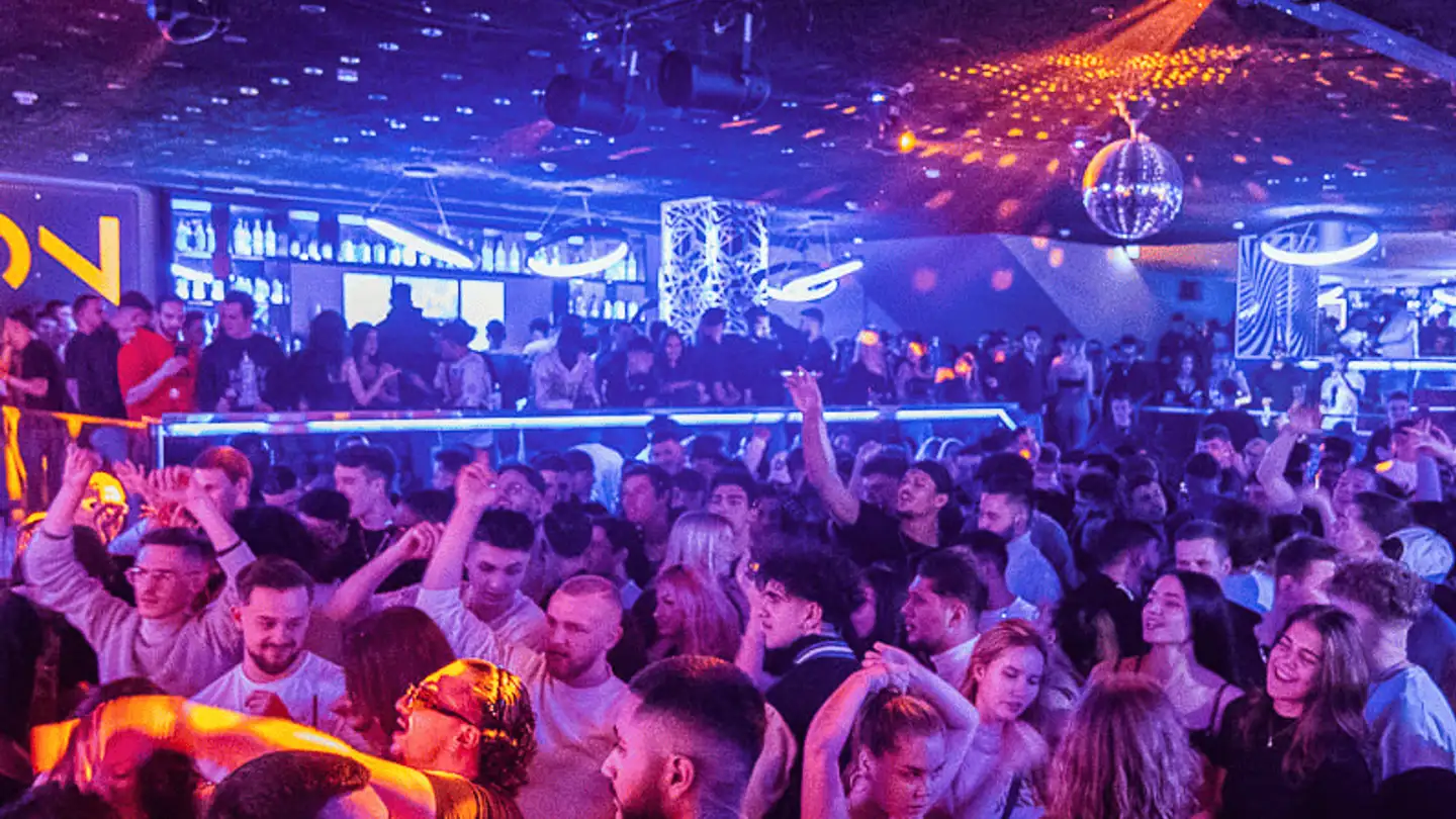 Club in affitto - Claraplatz, 4058 Basel