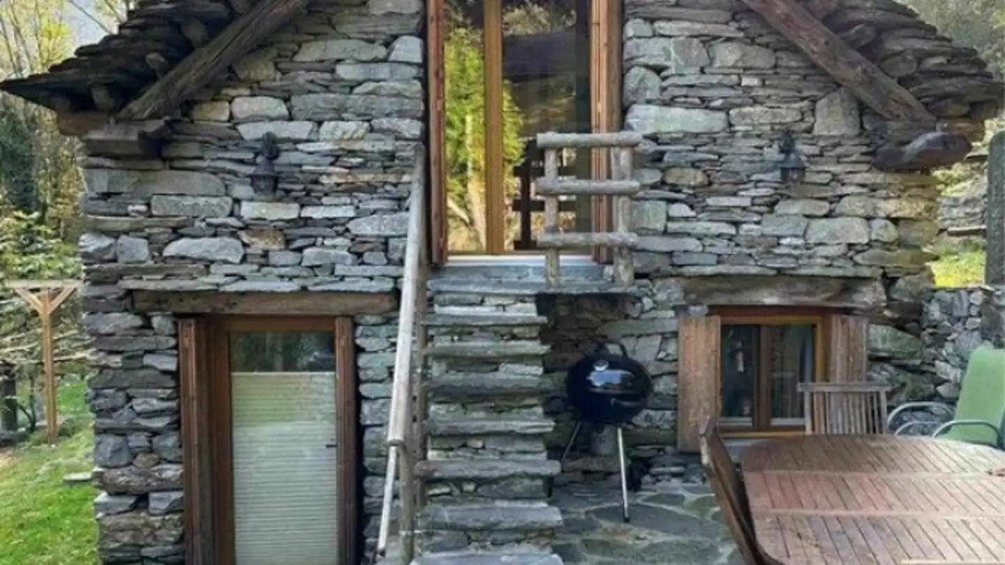 Einfamilienhaus kaufen - A Rèus, 6674 Someo