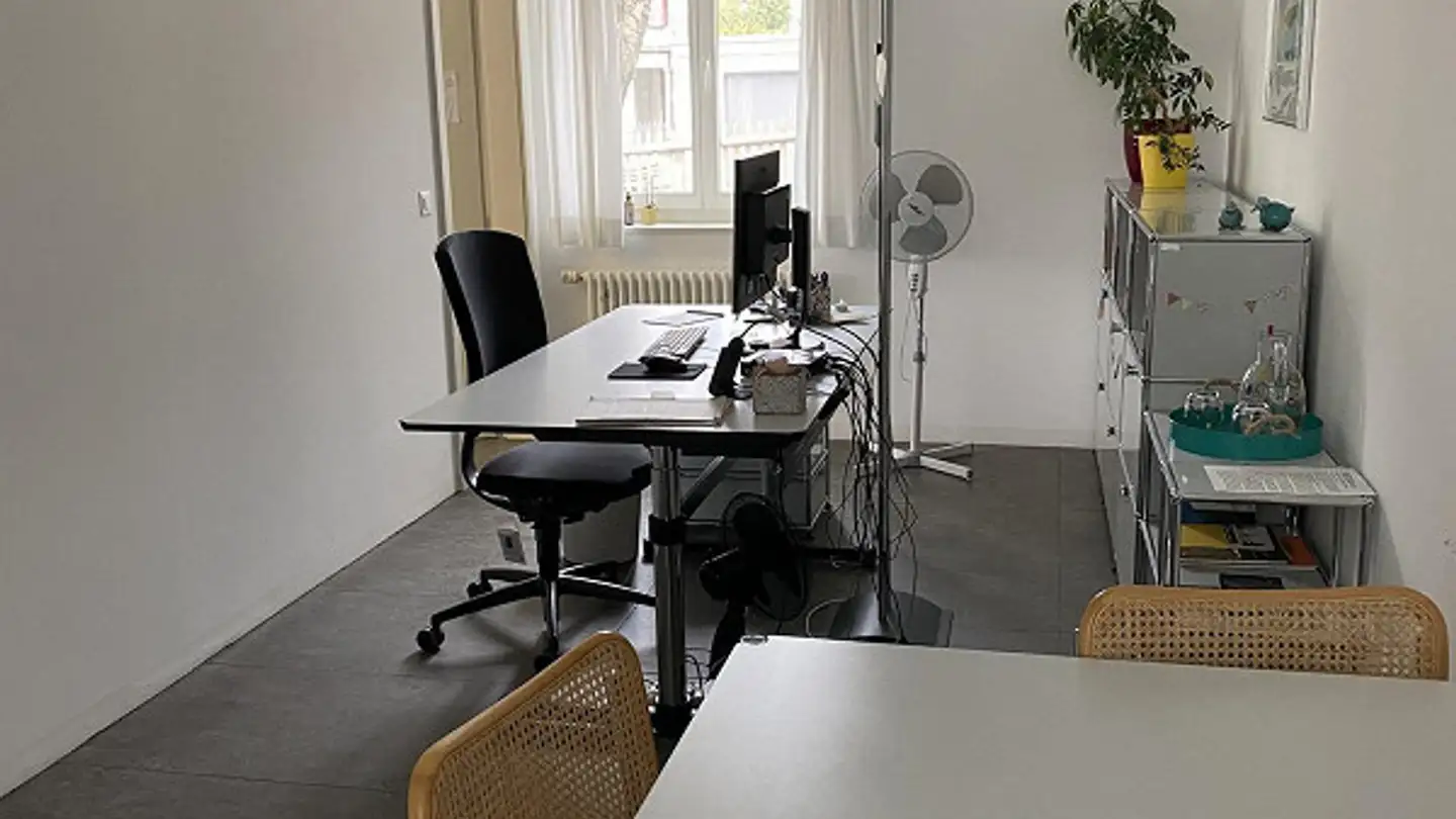 Mixed-use building for rent - Loëstrasse 37, 7000 Chur - Photo 3