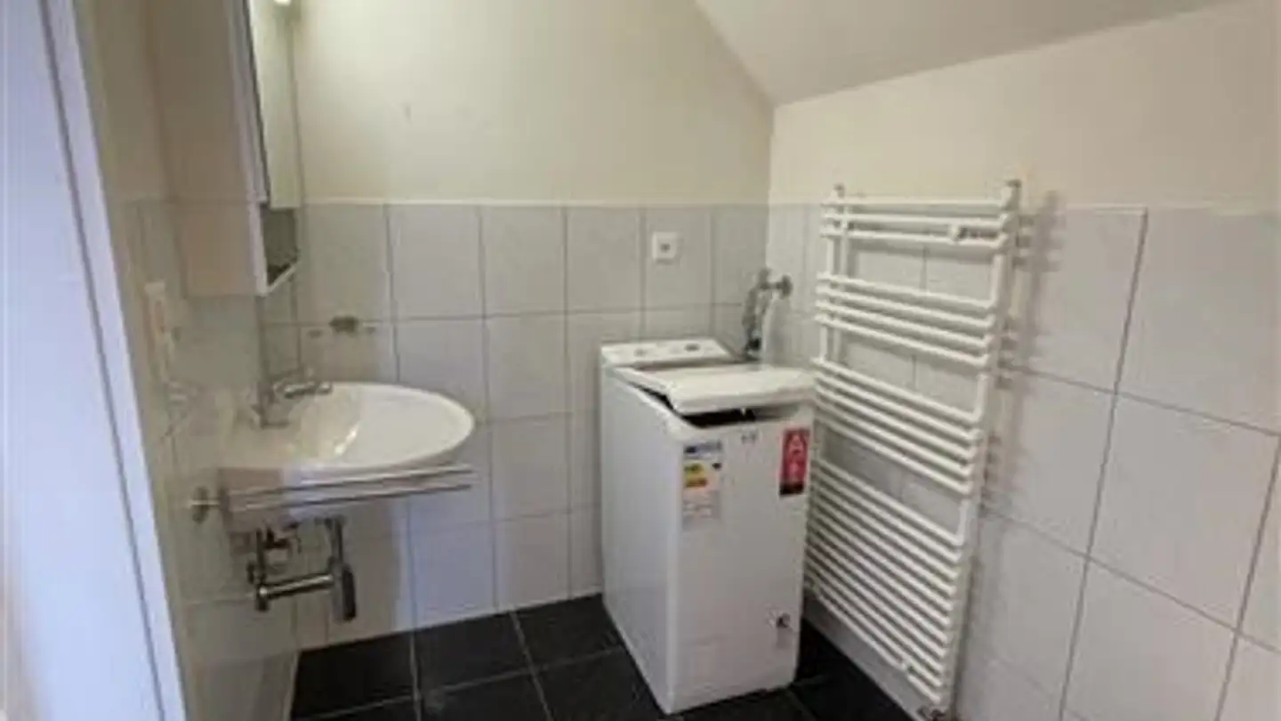 Dachgeschosswohnung mieten - Froheggstrasse 4, 9545 Wängi - Foto 4