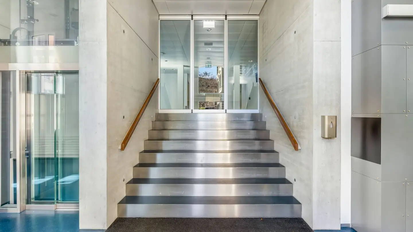 Spazio ufficio in affitto - Bankstrasse 22, 8750 Glarus - Photo 4