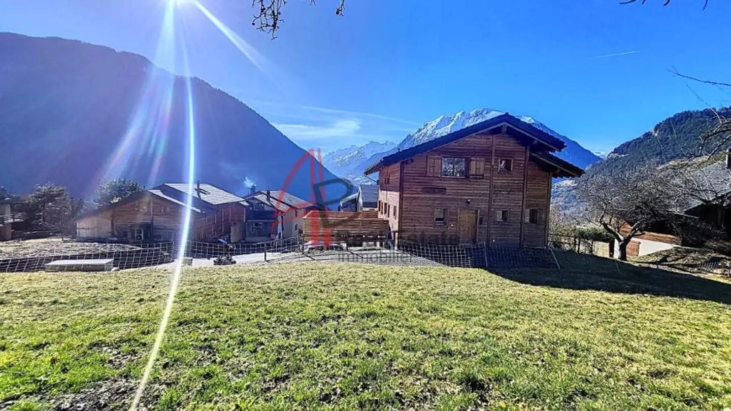 Chalet in vendita - Chemin du Village 17, 1941 Cries (Vollèges)