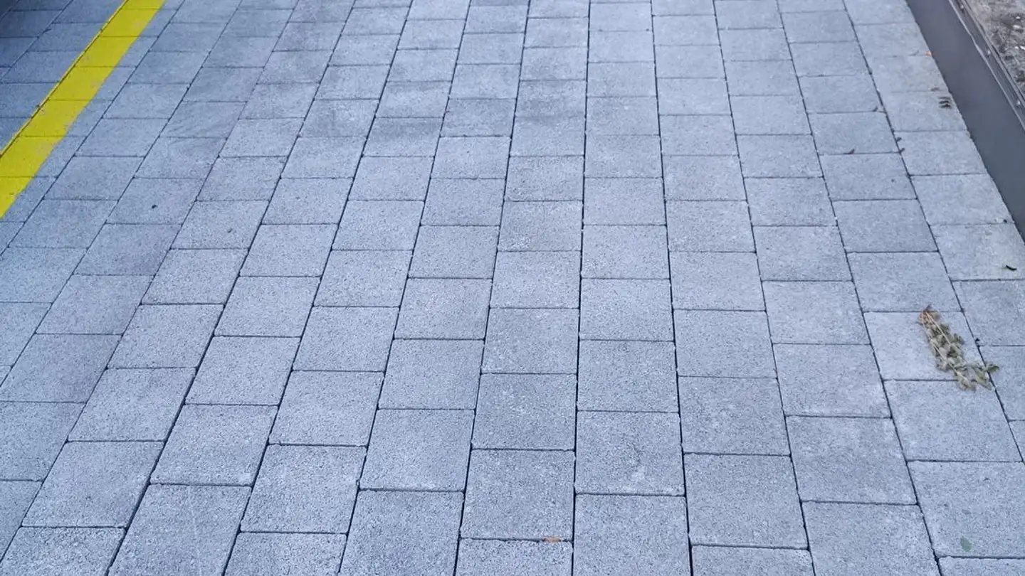 Parkplatz im Freien mieten - Giebelstrasse 1, 6037 Root