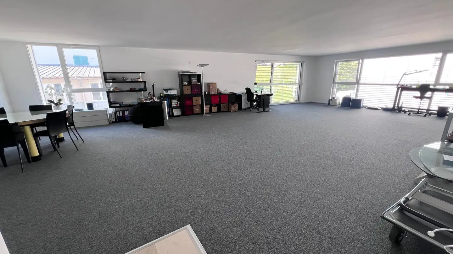 Office space for rent - Chemin De Plein-Air 1b, 1180 Rolle - Photo 2
