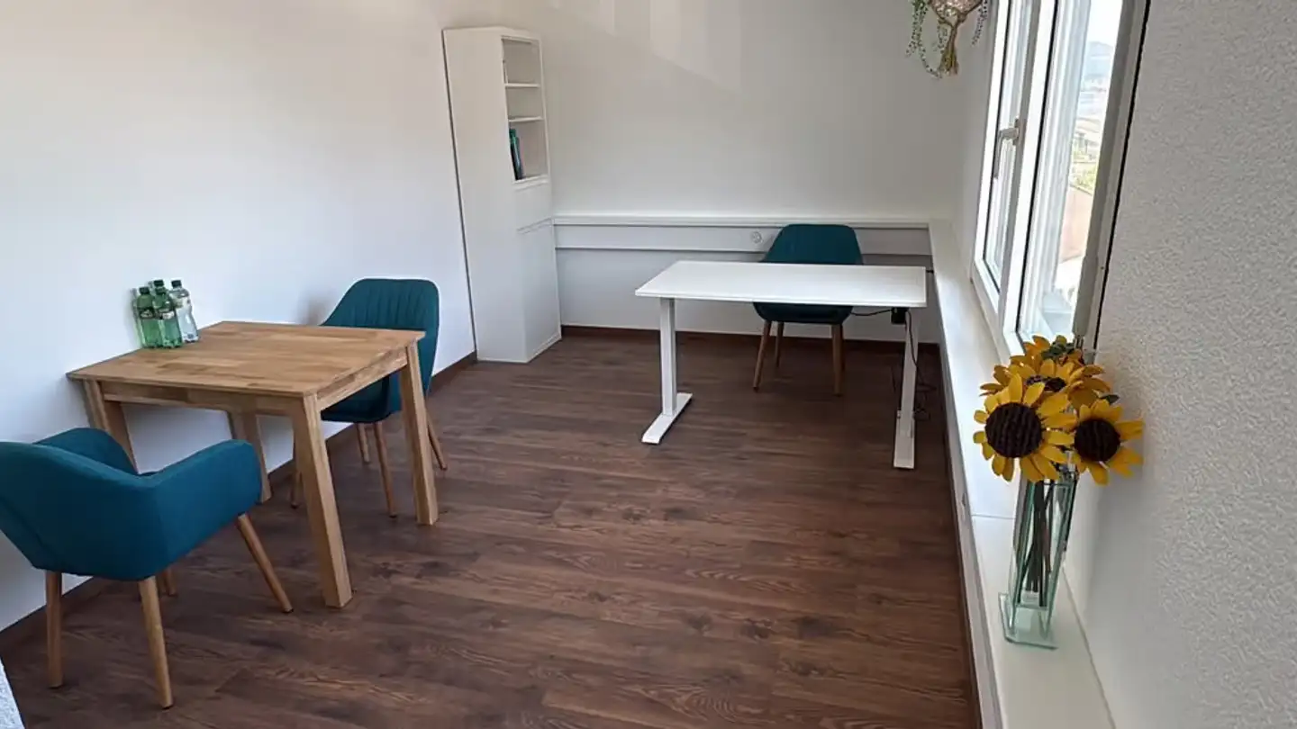 Spazio ufficio in affitto - Talstrasse 12, 8852 Altendorf