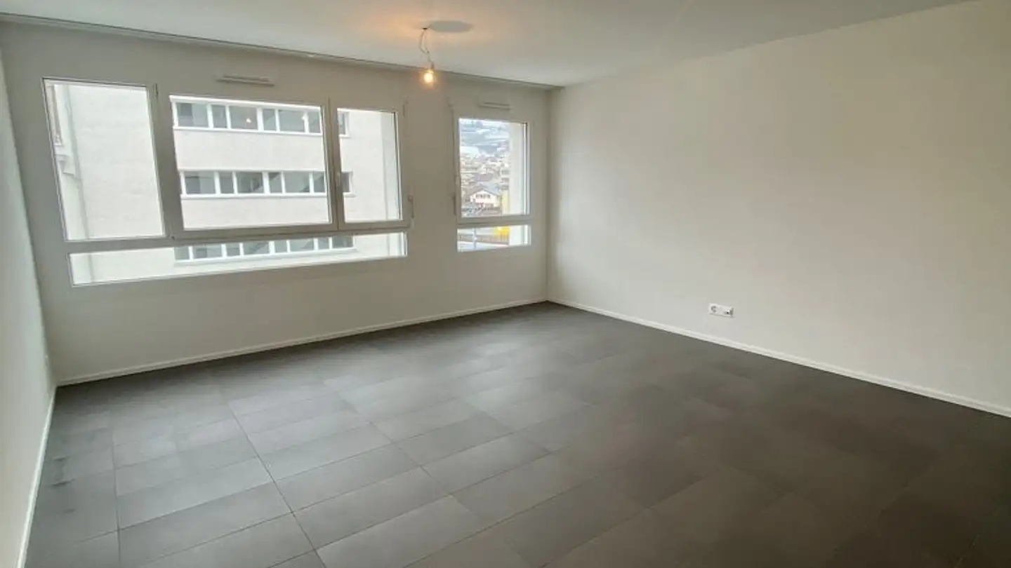 Studio à louer - Avenue Des Platanes 10, 3960 Sierre - Photo 2