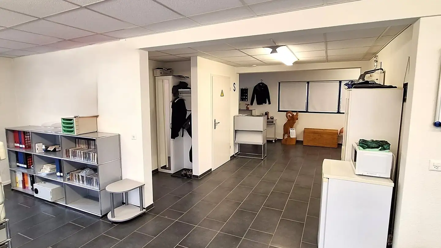 Office space for rent - Neue Bahnhofstrasse 24, 3297 Leuzigen - Photo 4