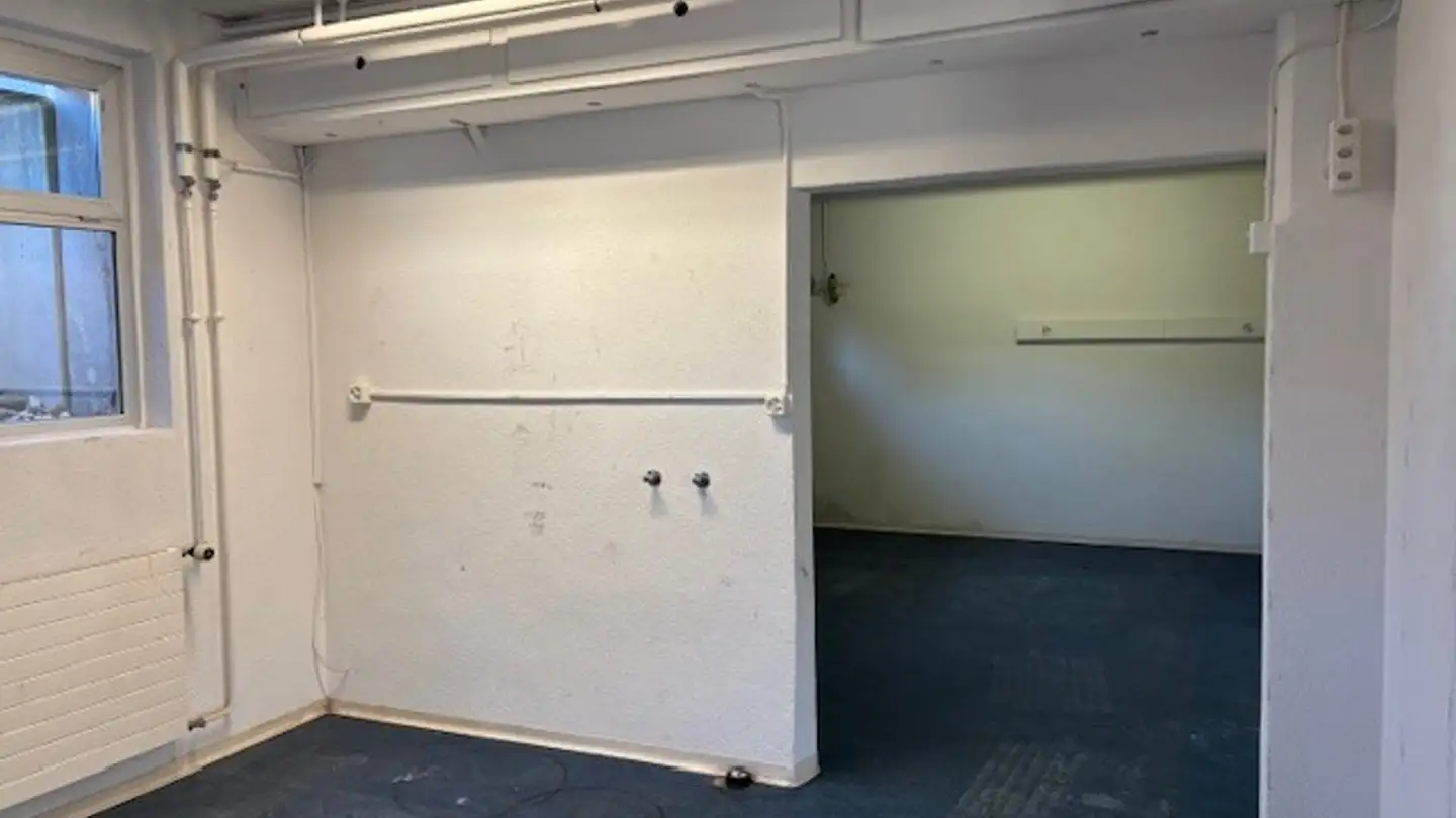 Spazio di archiviazione in affitto - Dürntnerstrasse 30, 8340 Hinwil - Photo 2