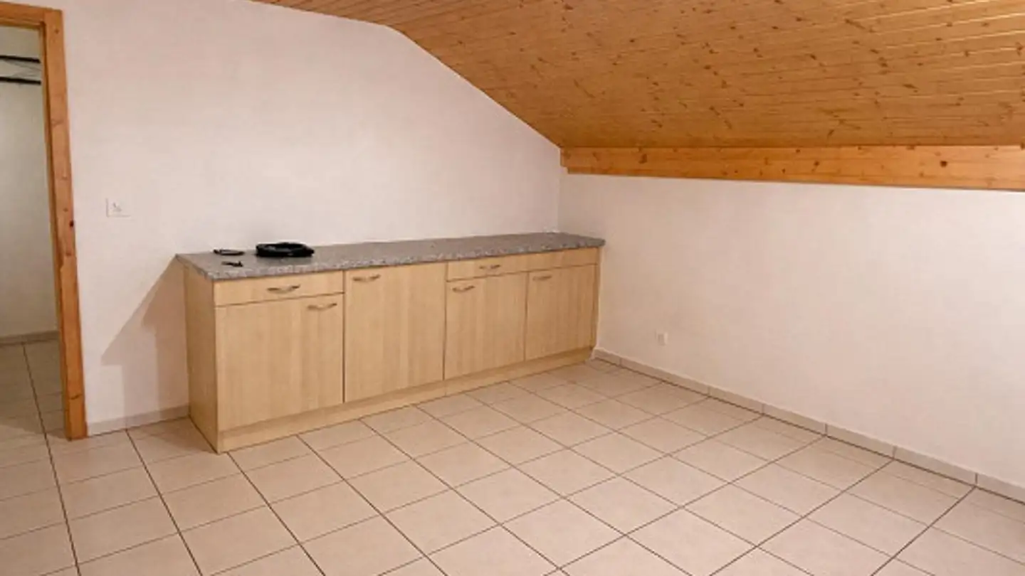 Attique à louer - Mostelbergstrasse 81, 6417 Sattel - Photo 2