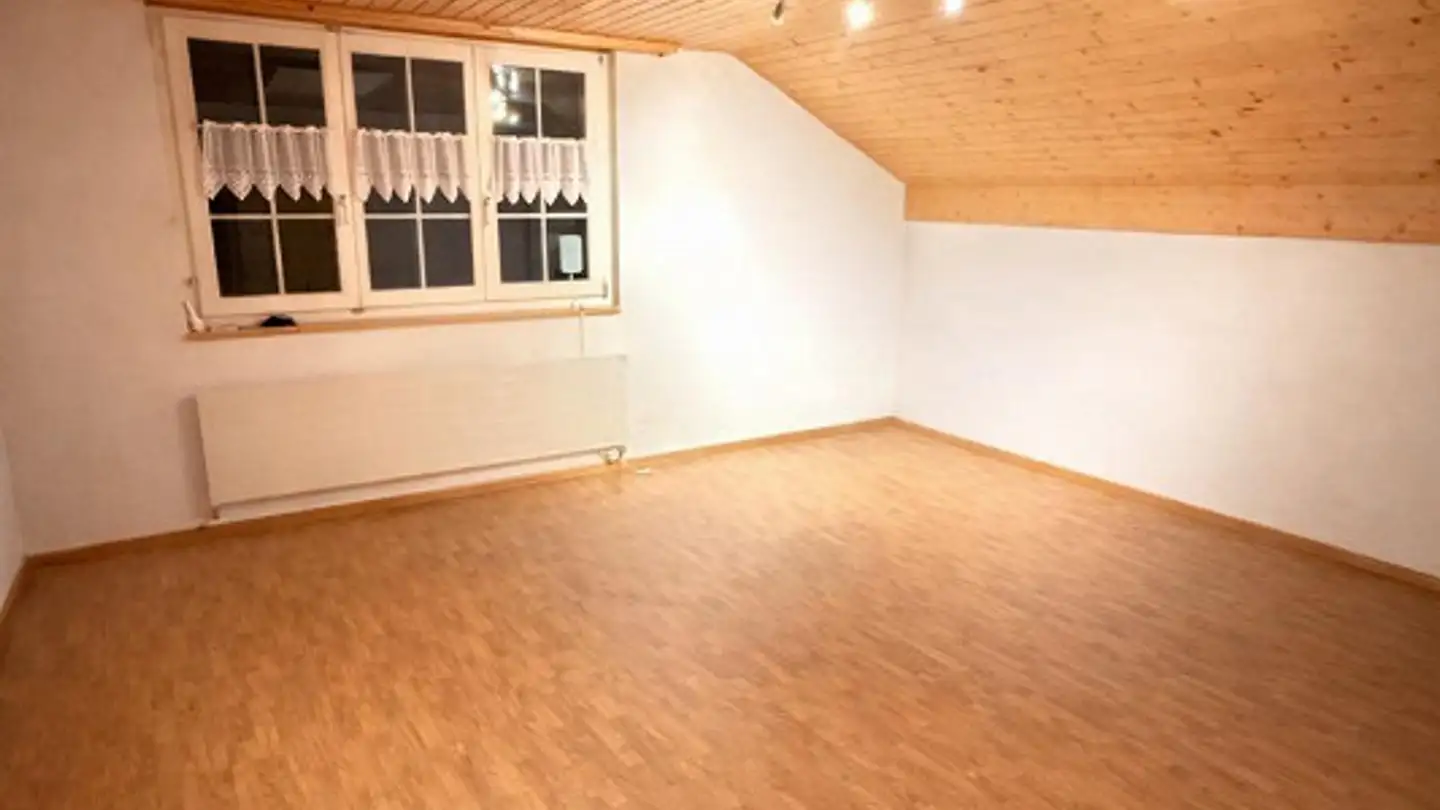 Attique à louer - Mostelbergstrasse 81, 6417 Sattel - Photo 4