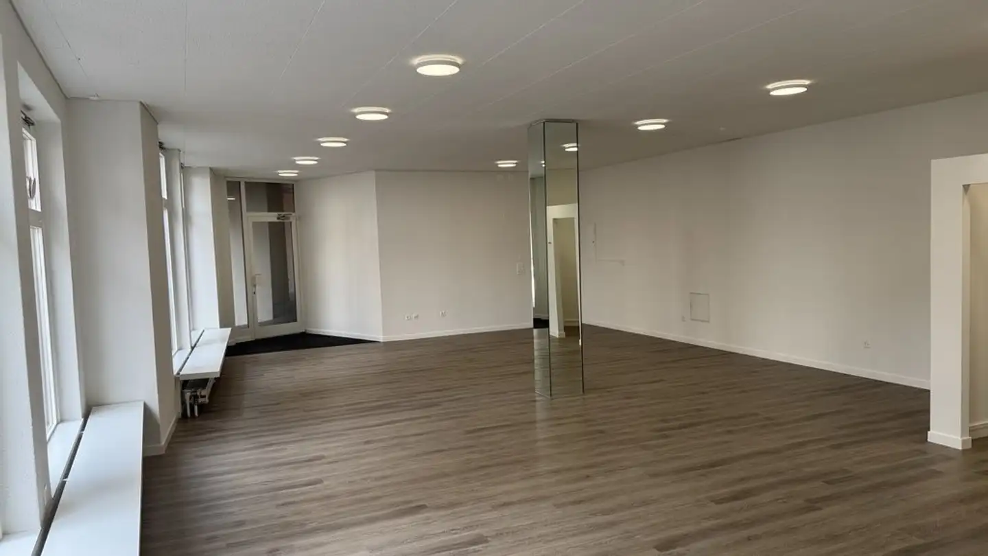 Shop for rent - Obertorplatz 3, 4310 Rheinfelden - Photo 2