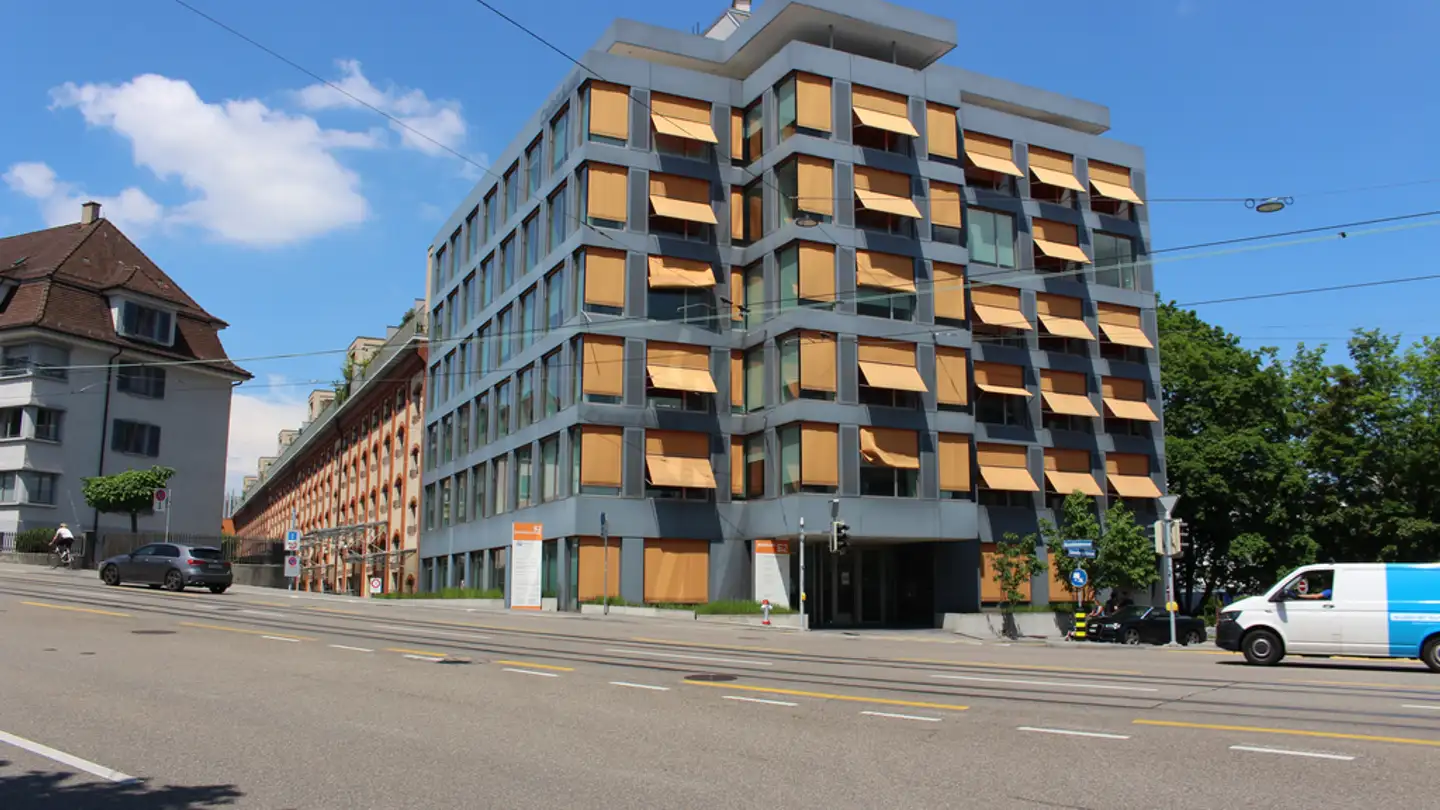 Place de parking couverte à louer - Giesshübelstrasse 62a, 8045 Zürich