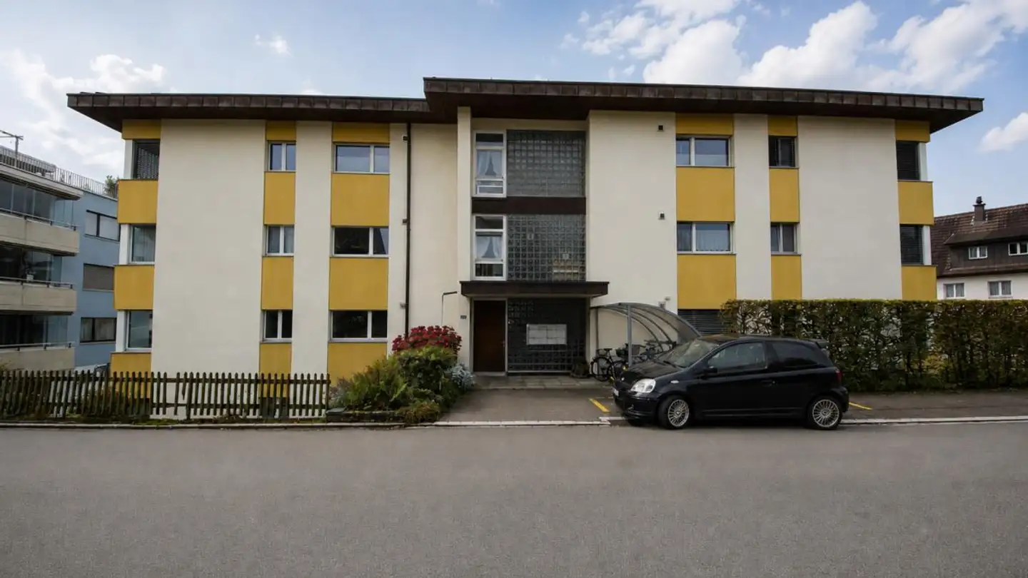 Underground parking space for rent - Grüzenstrasse 20, 8640 Rapperswil SG