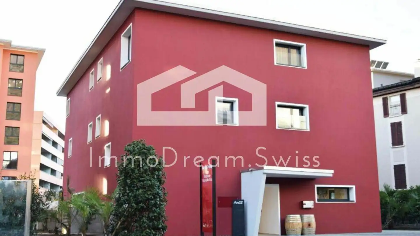 Hotel for sale - Via Bartolomeo Varenna, 6600 Locarno