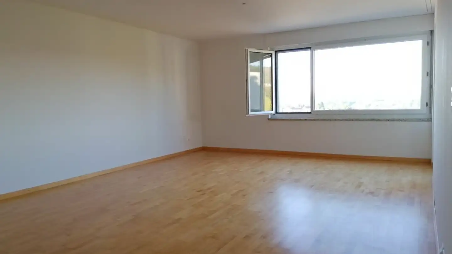 Apartment for rent - Rheinfallstrasse 7, 8212 Neuhausen am Rheinfall - Photo 2