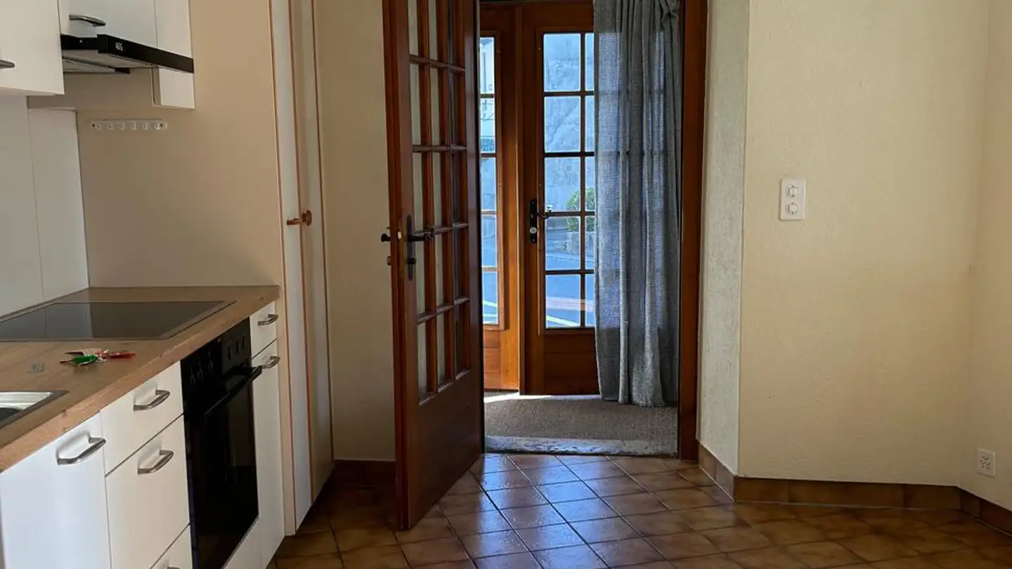 Apartment for rent - 1169 Yens